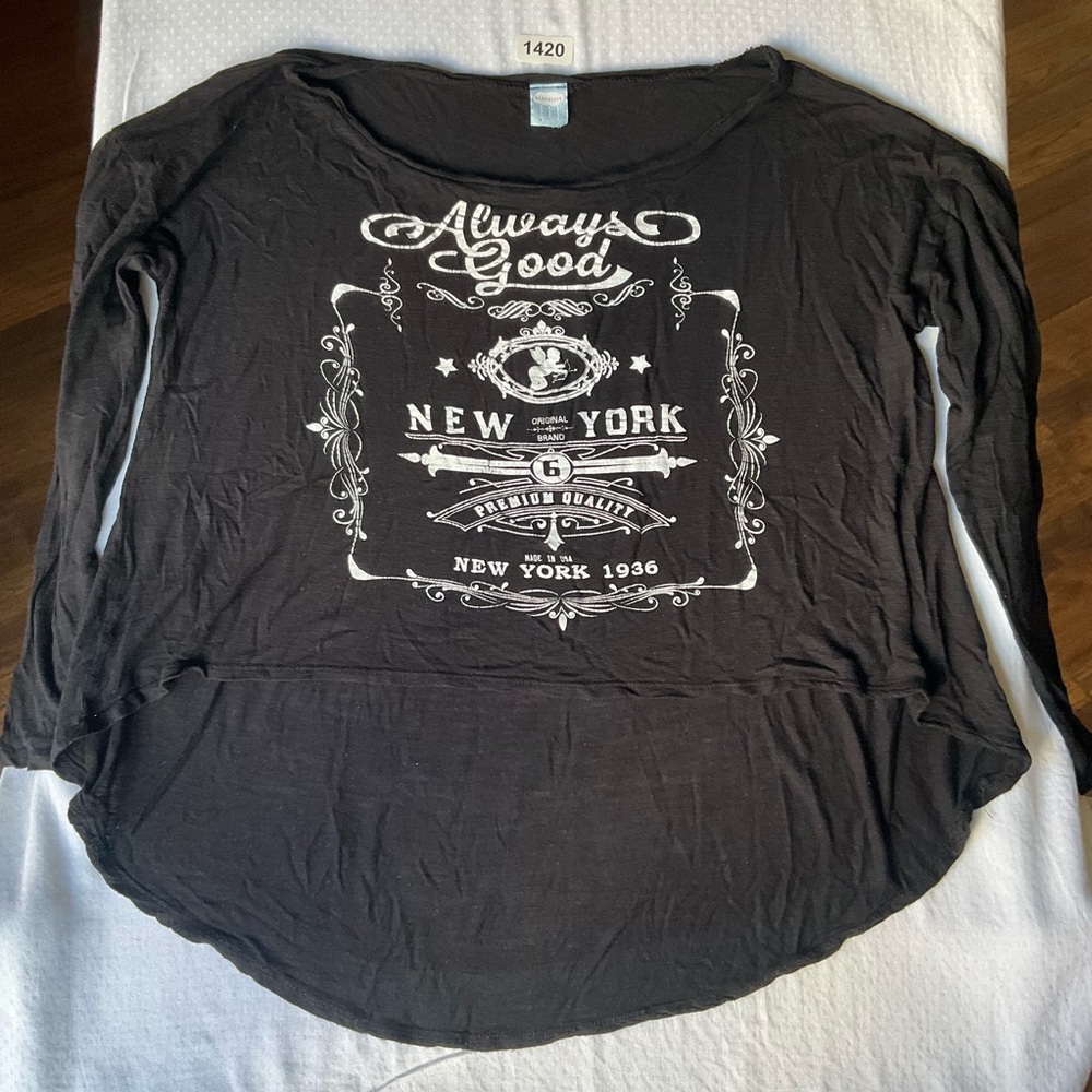 Cloudless Women’s Long Sleeve Tank Top Size S, Black, Always Good New York 1936